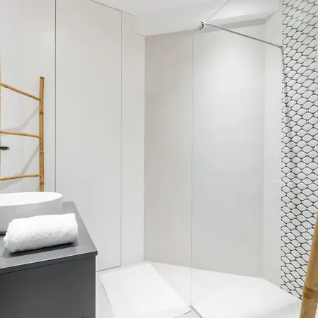 Franck Pilatte - Parking, Wifi, Ac, 3pers Apartment *